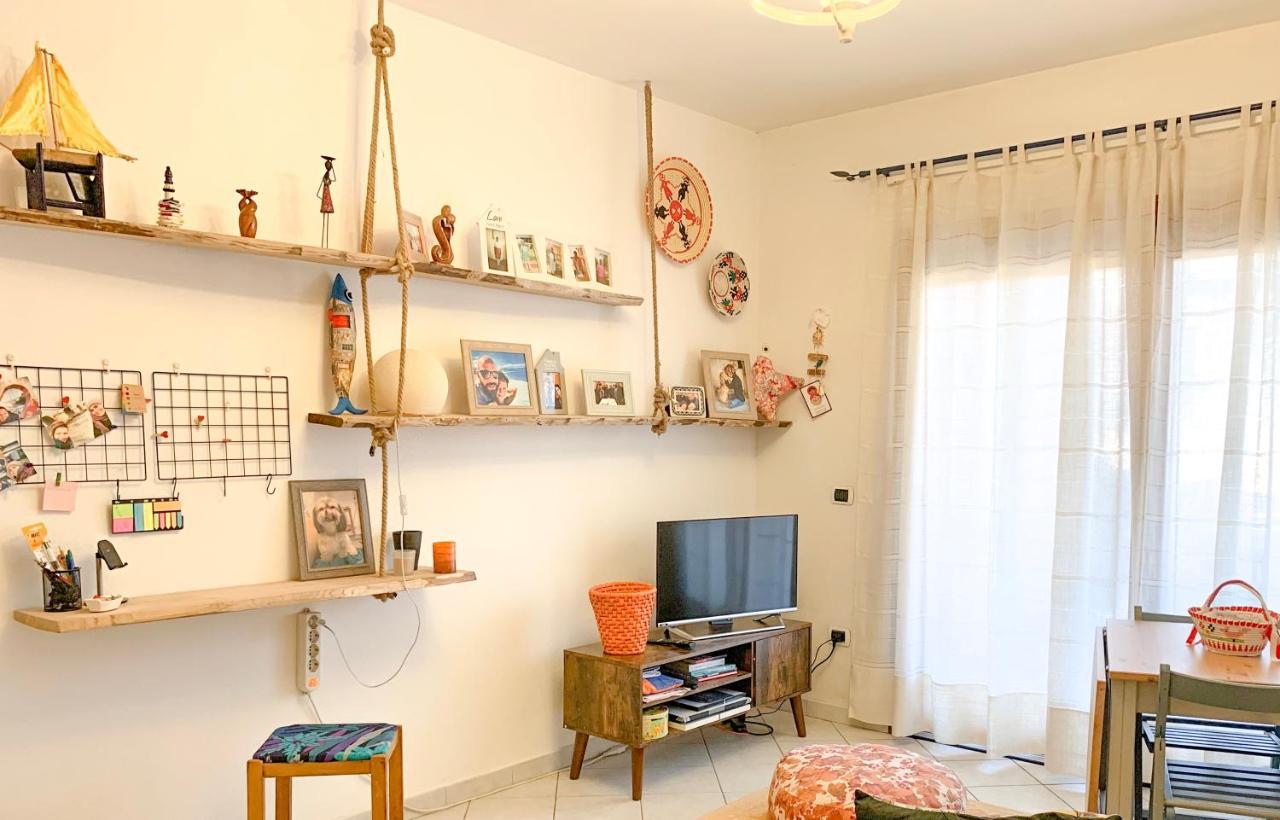 Casa Quasimodo, Con Patio E Giardino Privato Apartment Olbia Exterior photo
