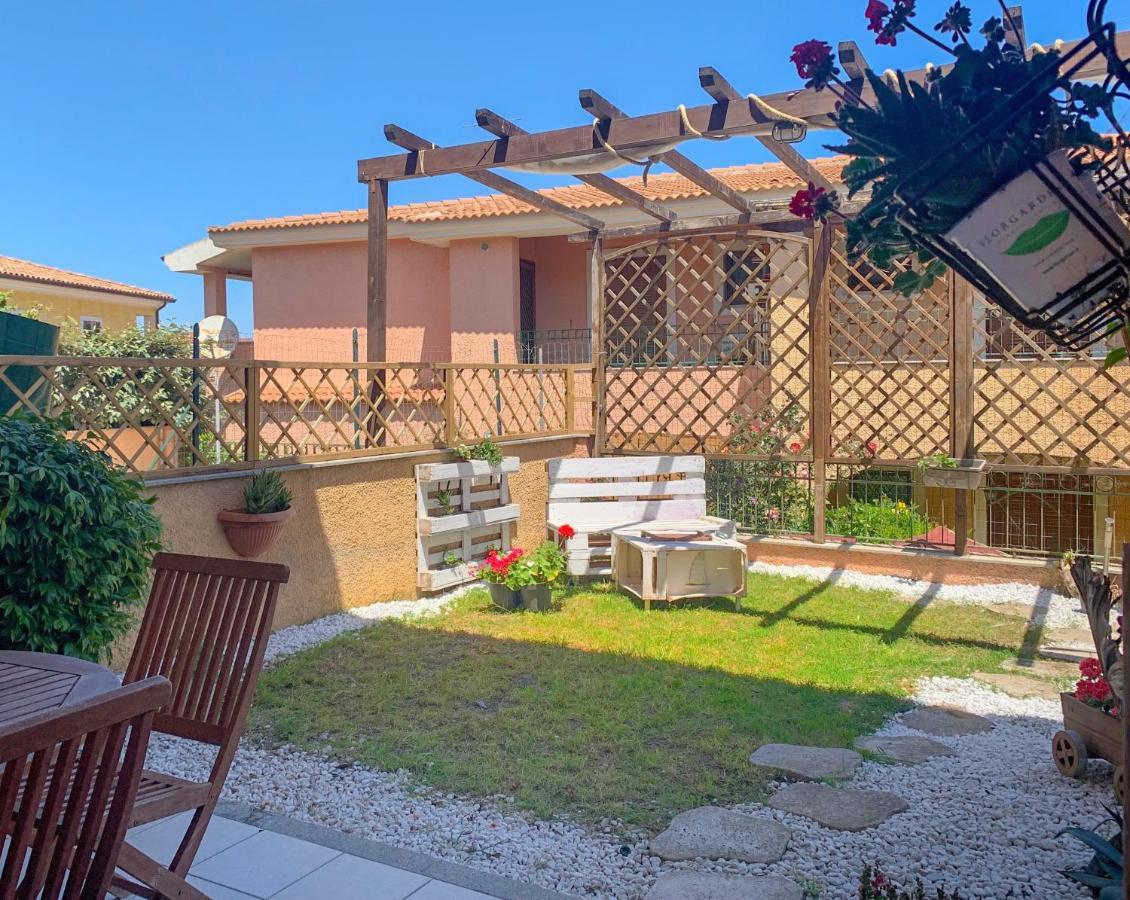 Casa Quasimodo, Con Patio E Giardino Privato Apartment Olbia Exterior photo