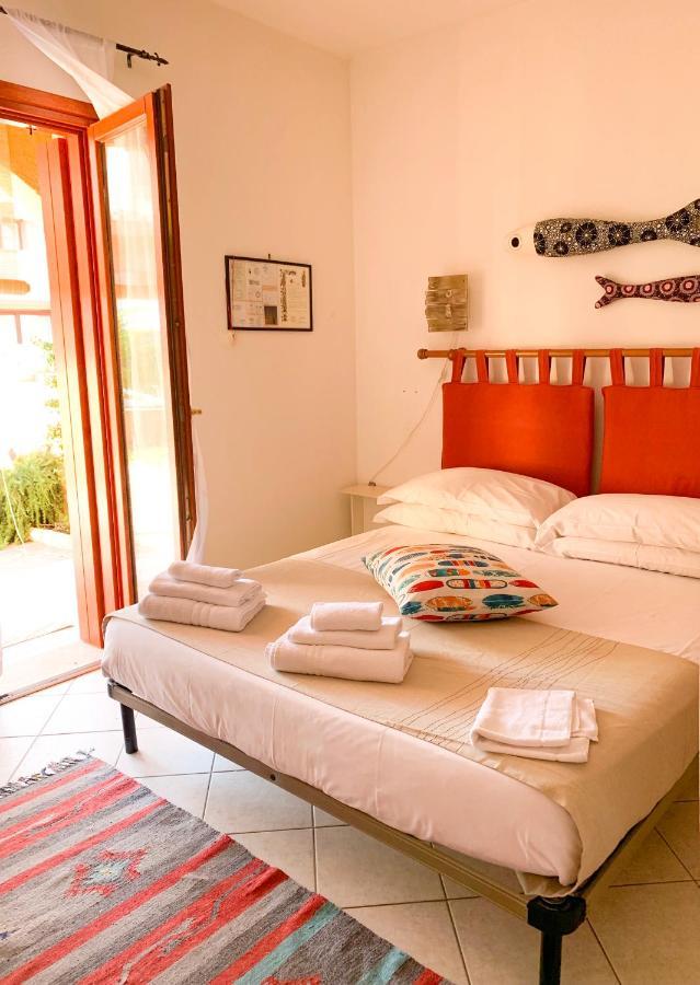 Casa Quasimodo, Con Patio E Giardino Privato Apartment Olbia Exterior photo